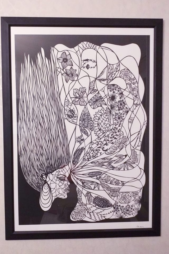 Alina Papercut Detail