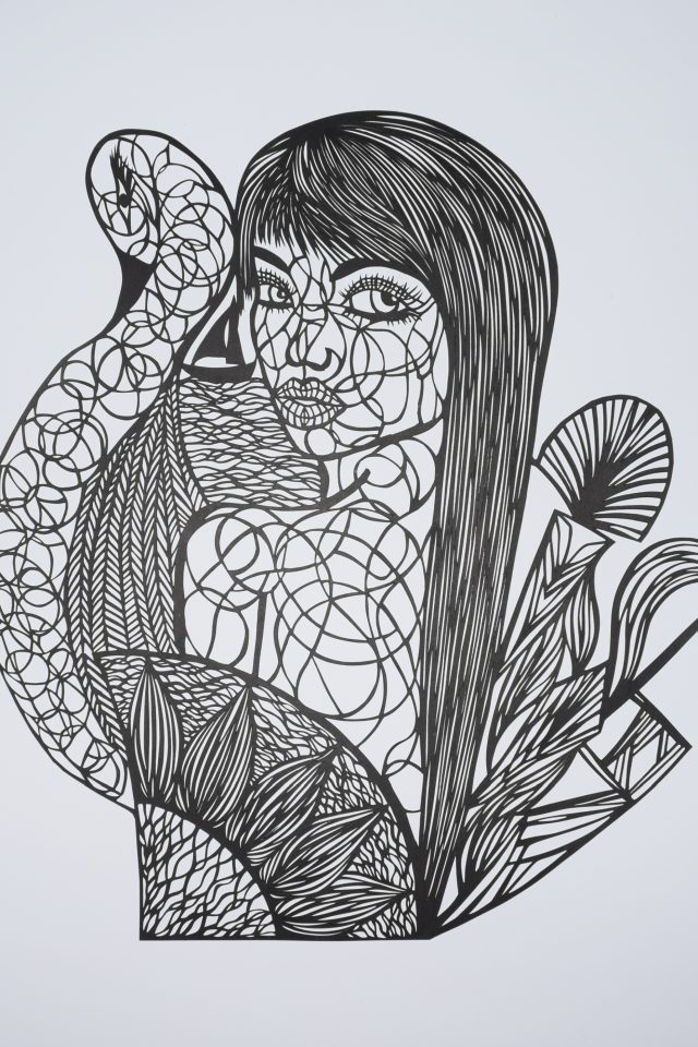 Alina Papercut Detail