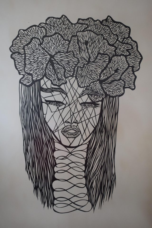 Alina Papercut Detail