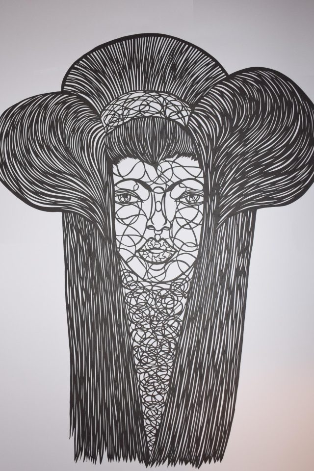 Alina Papercut Detail